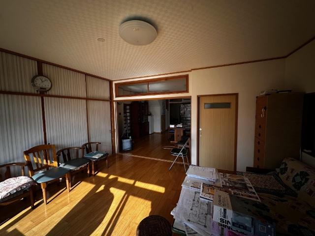 天満町　売家 リビング