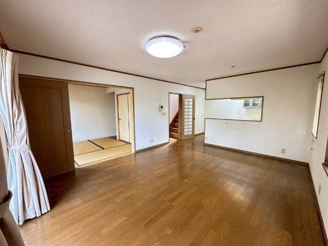 永昌町　売家 リビング