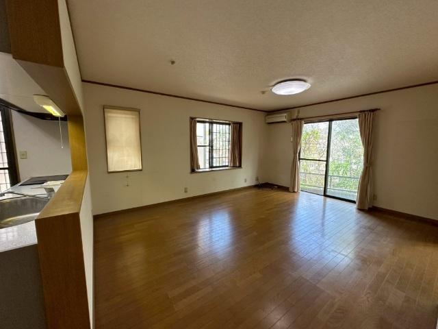 永昌町　売家 リビング