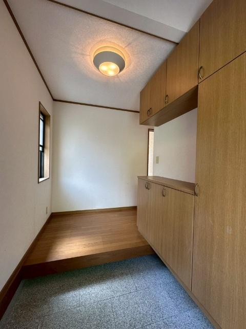 永昌町　売家 玄関