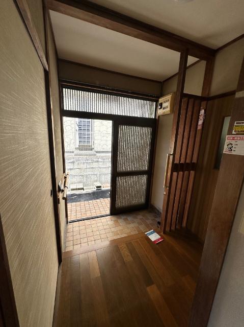 中尾町 売家 玄関