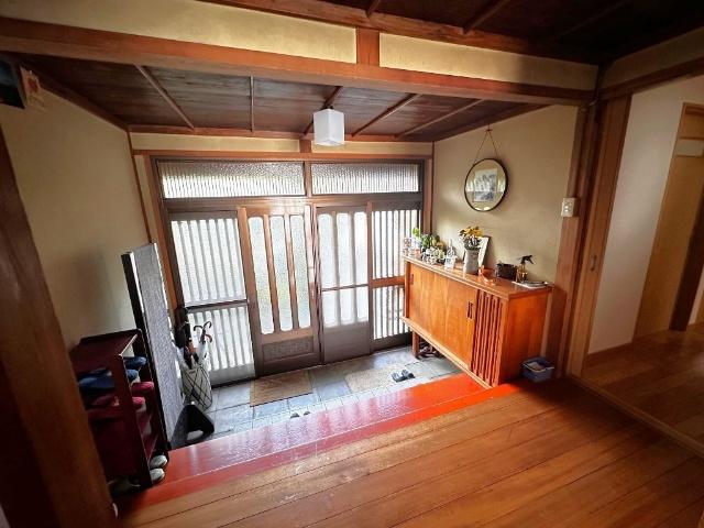天満町　売家 玄関
