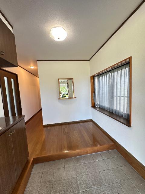 高来町　売家 玄関