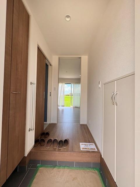 大村市沖田町　分譲住宅　４号棟 玄関