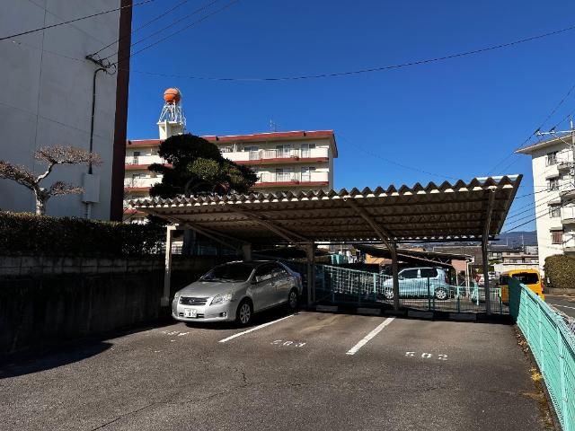 西諌早NT白岩町　西諌早ハイツ 駐車場