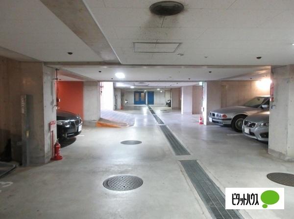 目黒区八雲マンション 駐車場