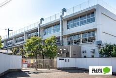 世田谷区立奥沢中学校：634m