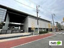 目黒区立東山小学校：437m