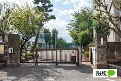 目黒区立油面小学校：688m