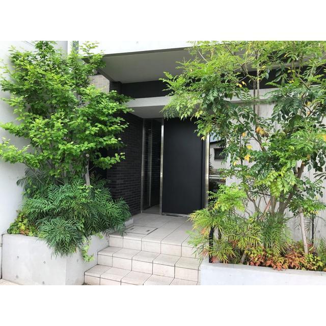 Ｈｏｕｓｅ　Ａｖｅｎｕｅ　柿の木坂（0202） エントランス
