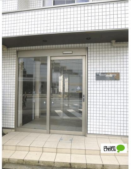Toneriko House エントランス