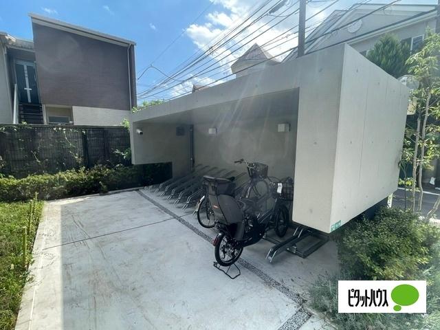 Ｌａ　Ｐｅｒｌａ　ＪｉｙｕｇａｏｋａＩＩ 駐車場