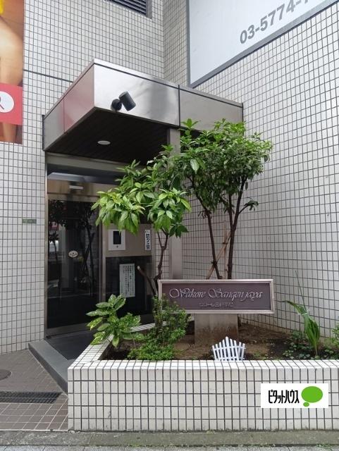 世田谷区三軒茶屋マンション エントランス