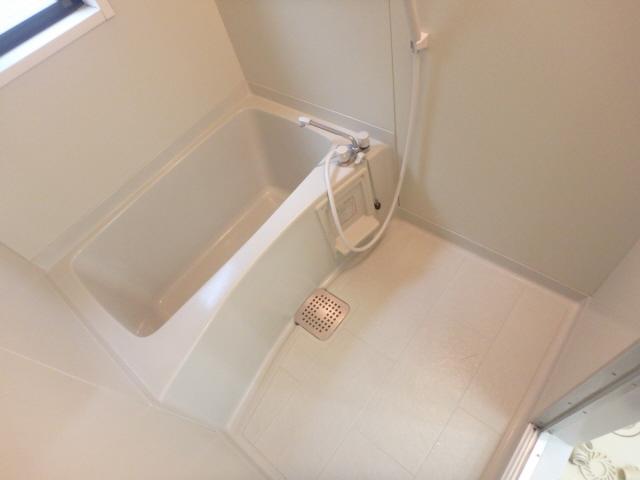 能登６番館ＷＥＳＴ 部屋画像