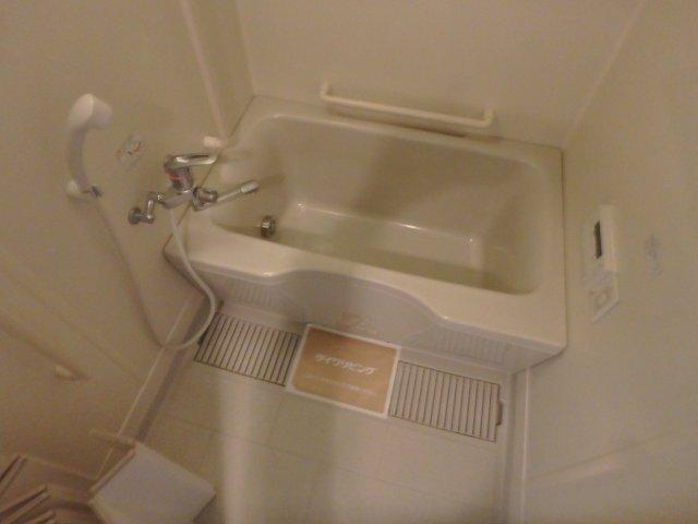 クリスタル 部屋画像