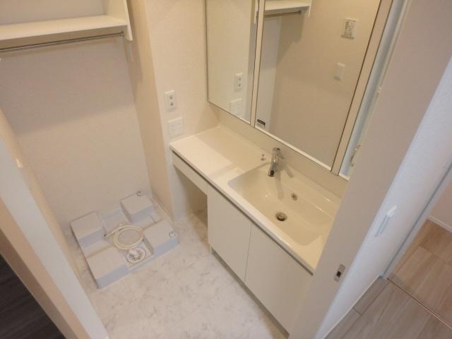 Ｄ‐ｒｏｏｍ　ＷＥＳＴ　ＰＡＲＫ　西宮北口 洗面