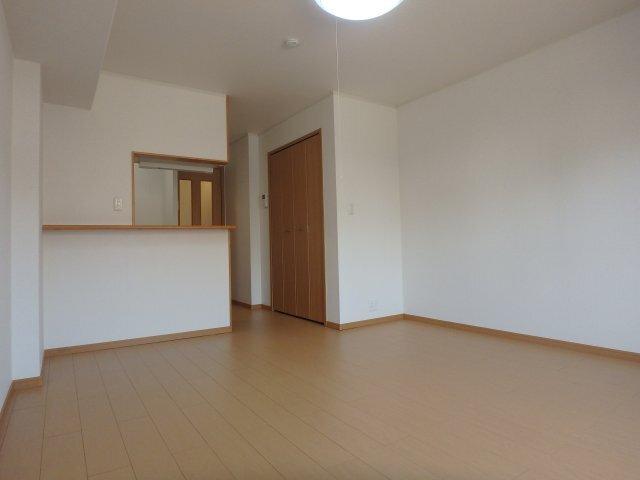 サウスサイドパレス 部屋画像