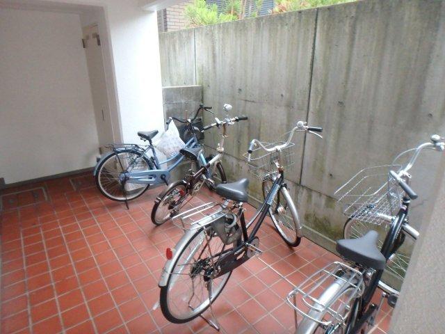 ホワイトコート北口 部屋画像