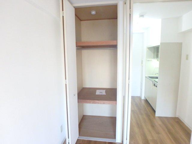 フォンテーヌブロー 部屋画像