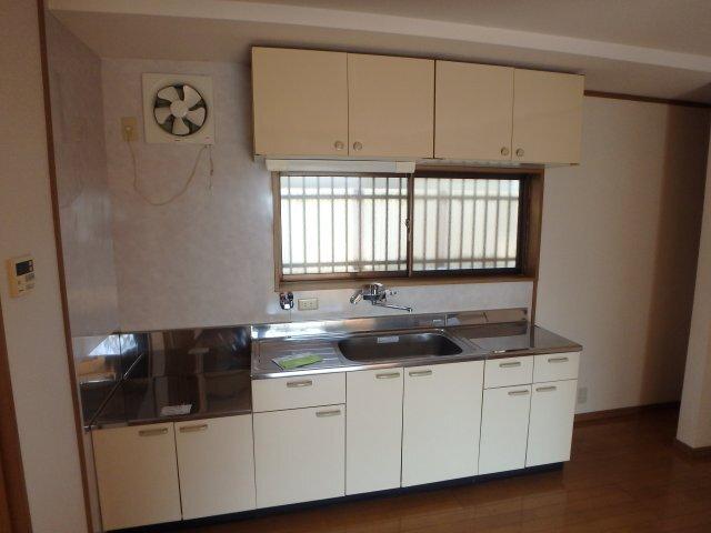 日野町貸家 部屋画像
