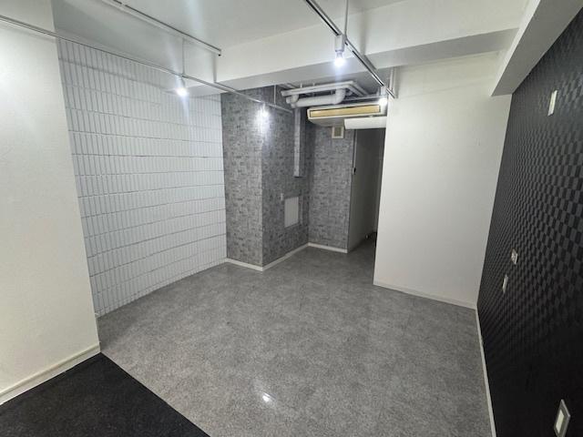 ロイヤルメゾン甲東園ガーデン その他