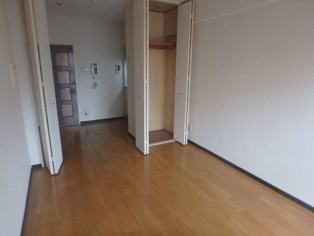フォンテーヌブロー 部屋画像