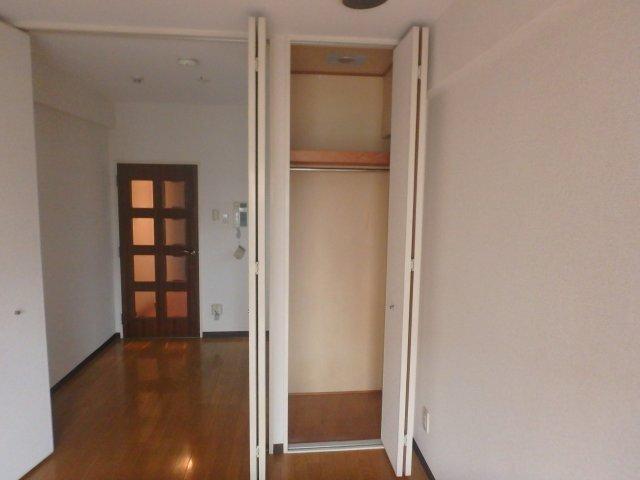フォンテーヌブロー 部屋画像