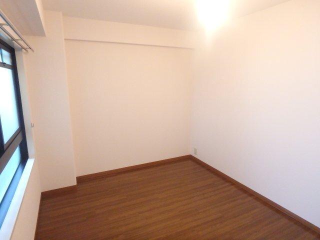 ロイヤルシャトー門戸 部屋画像