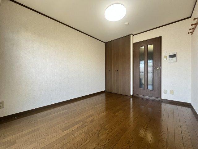 アーバンジャングルプレース１７４南棟 部屋画像
