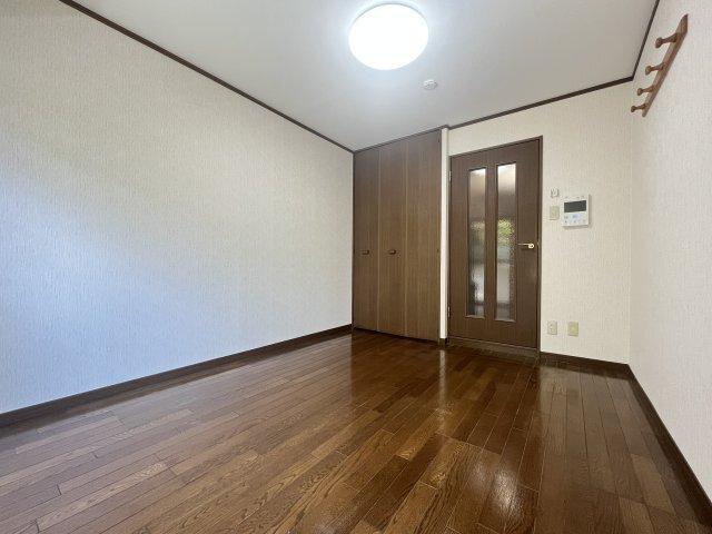 アーバンジャングルプレース１７４南棟 部屋画像