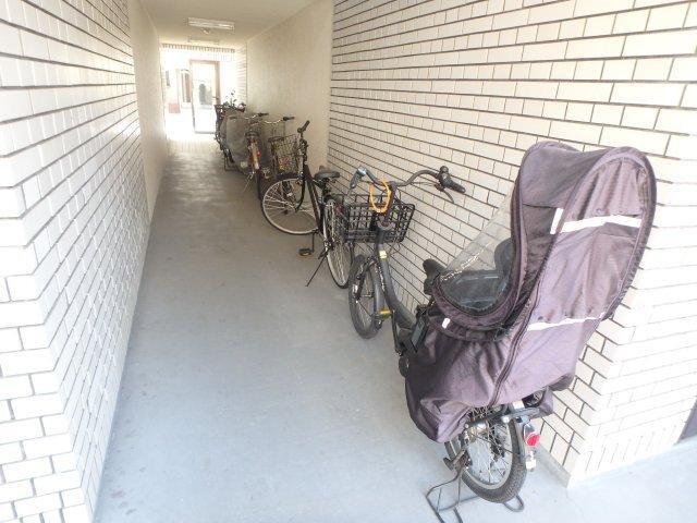 クリスタルパレス 部屋画像