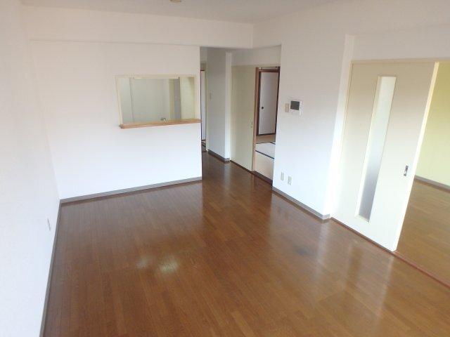 レグリス甲東園ＥＡＳＴ 室内