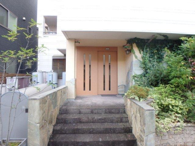 アンジョリジャルダン門戸厄神 エントランス