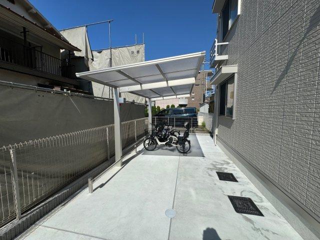 ファミールノーヴェ 駐車場