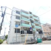 落ち着いた雰囲気の外観です