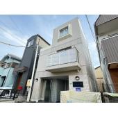 落ち着いた雰囲気の外観です