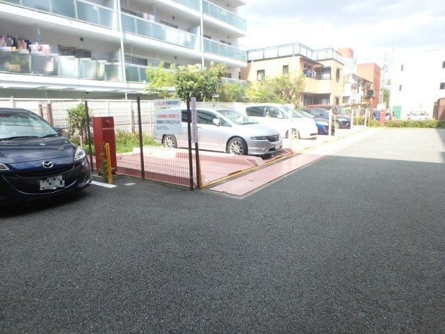 ココ西宮 駐車場