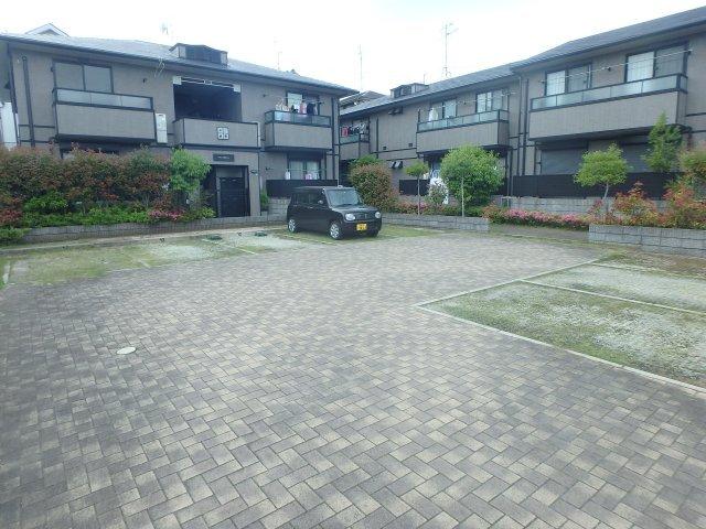 アネシス愛宕山Ⅱ 駐車場