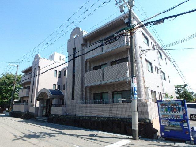 デュオ苦楽園 外観