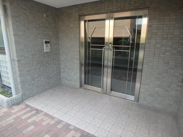 Ｆｉｇ　Ｔｒｅｅ２号館 エントランス