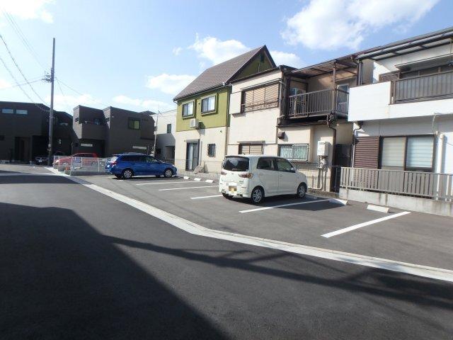 エスポアール西宮北口Ⅰ 駐車場