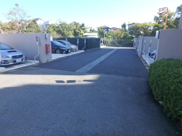 ジークレフ西宮学園の丘 駐車場