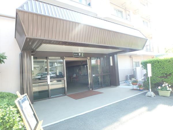 シャトー西宮 エントランス