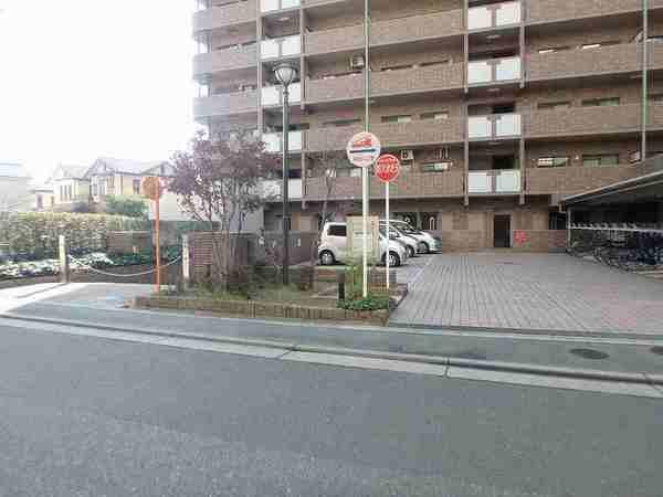 グリーンエクセル宝塚 駐車場