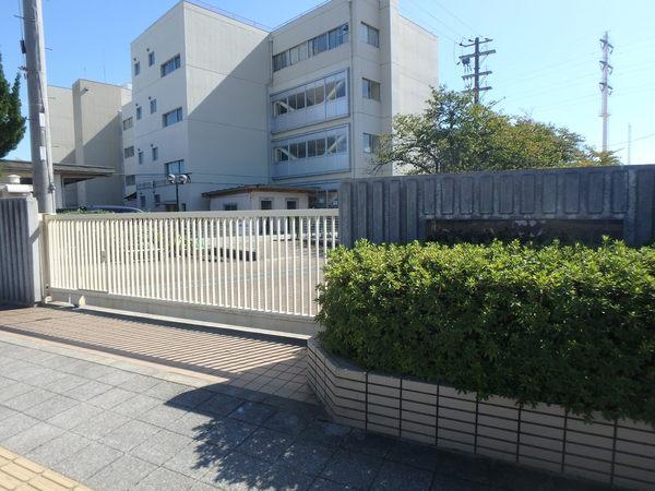 中学校