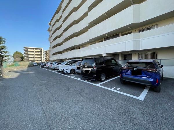夙川ビューハイツ　Ｃ棟 駐車場