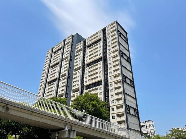アステム芦屋Ｂ棟 外観