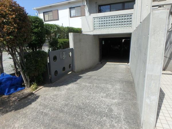 ノナ甲子園 駐車場