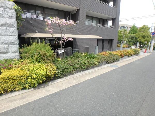 ガーデンハウス仁川山の手 外観