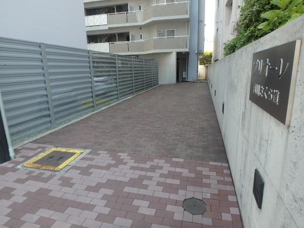 プリオーレ夙川さくら道 エントランス